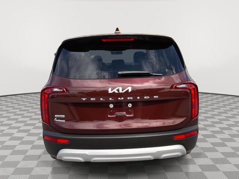 Used 2022 Kia Telluride LX image 5
