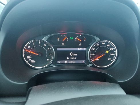 Used 2024 GMC Terrain SLT image 23