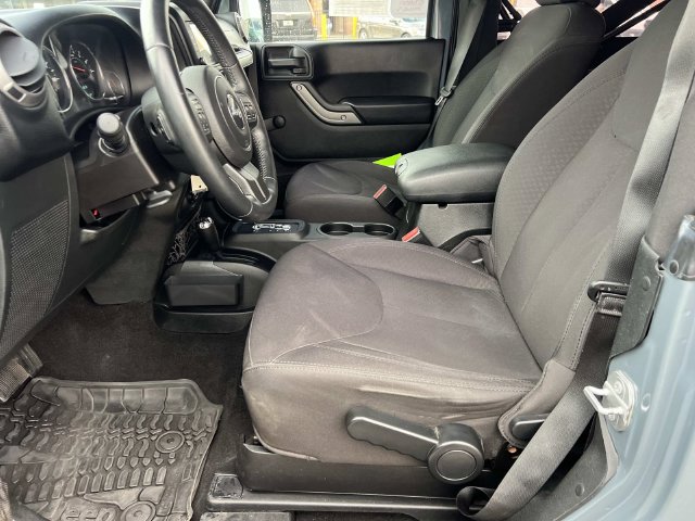 Used 2015 Jeep Wrangler Sport AWD/4WD image 13