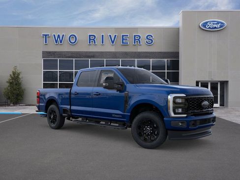 New 2026 Ford F250 Lariat w/ Black Appearance Package image 7