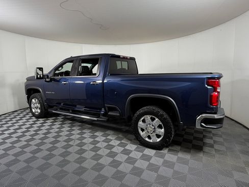 Used 2021 Chevrolet Silverado 2500 LTZ image 3