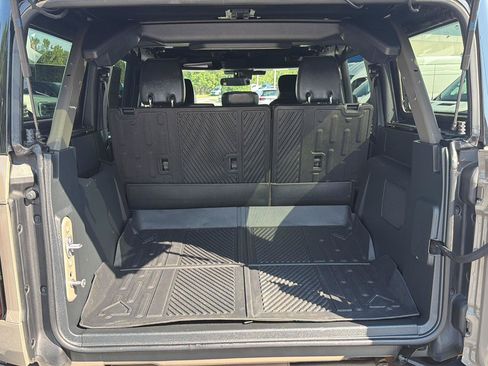 Certified 2025 Ford Bronco Outer Banks w/ Sasquatch Package AWD/4WD image 35