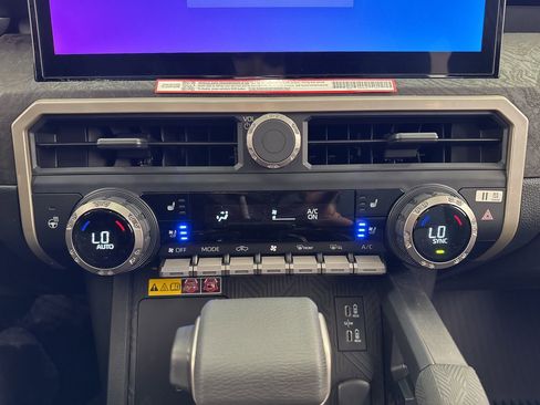 New 2026 Toyota Tacoma Limited image 31