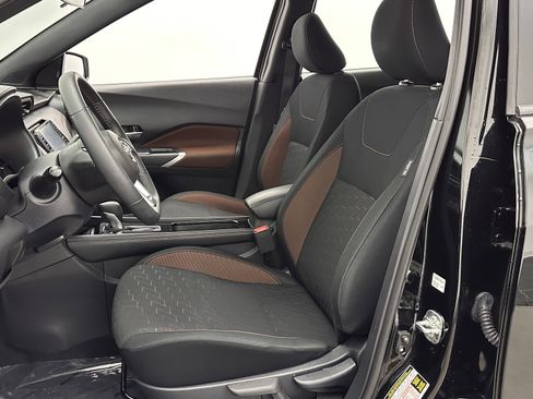 Used 2024 Nissan Kicks SR image 13