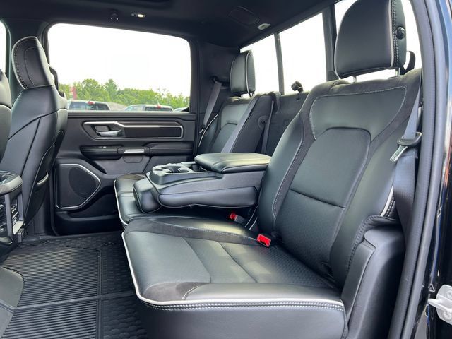 Used 2025 RAM 1500 Laramie w/ Sport Appearance Package AWD/4WD image 5