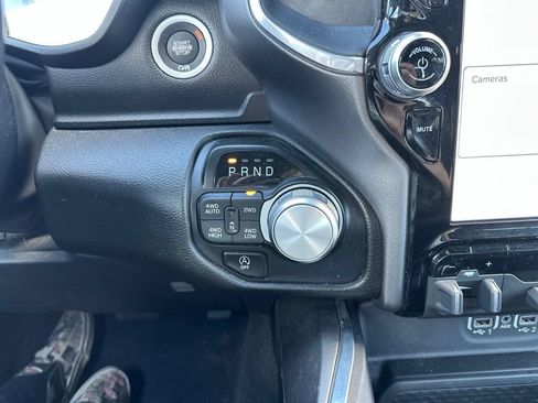 Used 2023 RAM 1500 Laramie AWD/4WD image 35