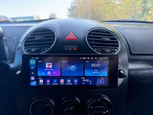 Used 2009 Volkswagen Beetle S image 19