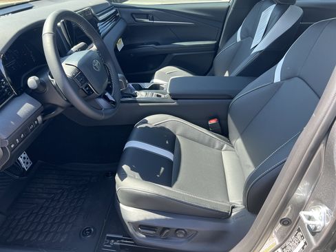 New 2026 Toyota Camry SE AWD/4WD image 9