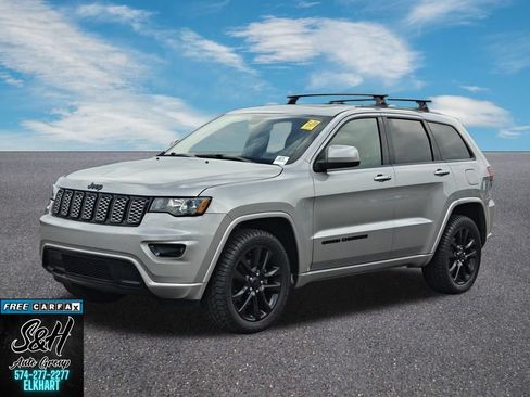 Used 2019 Jeep Grand Cherokee Altitude AWD/4WD image 14