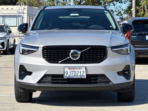 Certified 2024 Volvo XC40 B5 Plus w/ Protection Package Premier AWD/4WD image 8