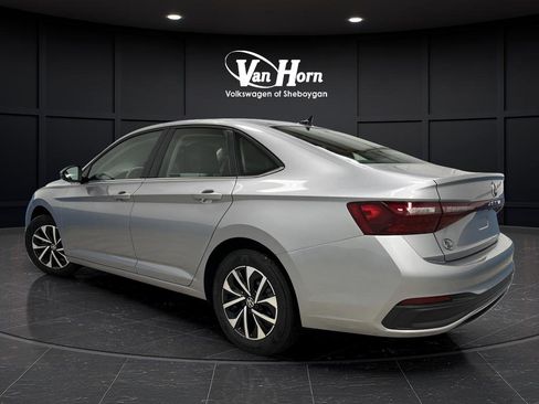 Used 2025 Volkswagen Jetta S image 5