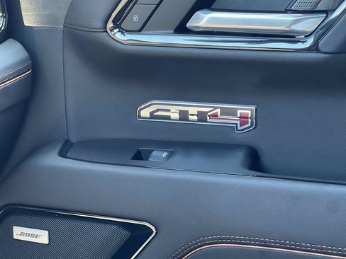 Used 2023 GMC Sierra 1500 AT4 w/ AT4 Premium Package AWD/4WD image 39