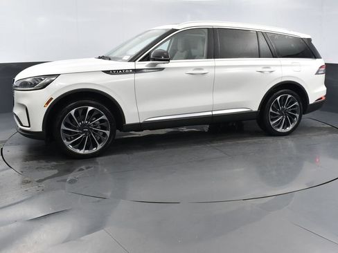 New 2026 Lincoln Aviator Reserve w/ Luxury Package image 18