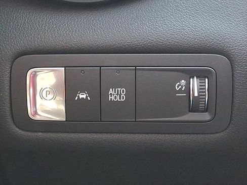 Used 2024 Chevrolet Blazer EV LT AWD/4WD image 27