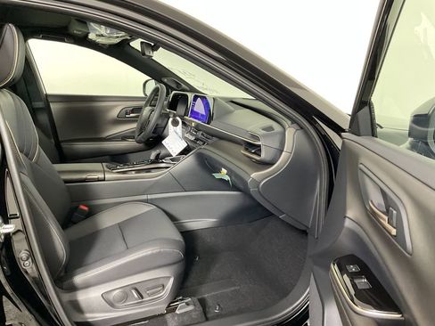 New 2026 Toyota Crown Nightshade image 23