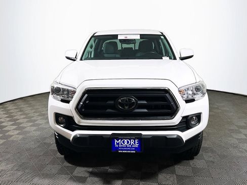 Certified 2021 Toyota Tacoma SR5 AWD/4WD image 3