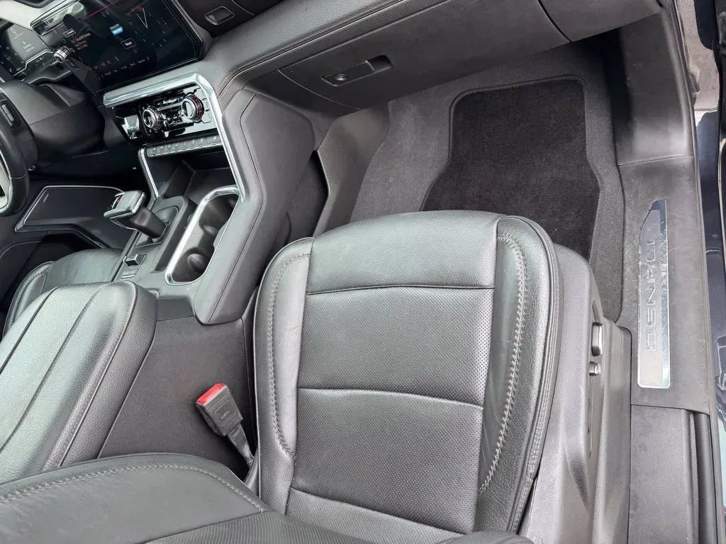 Used 2023 GMC Sierra 1500 Denali AWD/4WD image 16