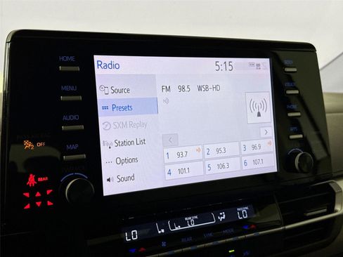 Used 2021 Toyota Sienna LE w/ LE Plus Package image 24