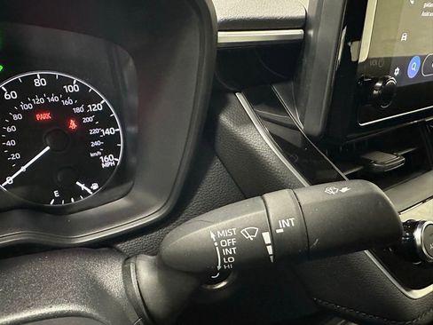 Used 2025 Toyota Corolla SE image 22