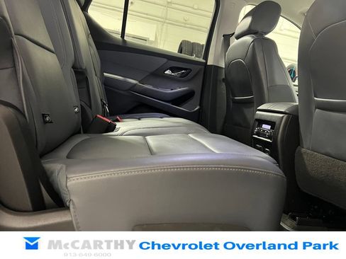 Used 2020 Chevrolet Traverse LT w/ LT Premium Package AWD/4WD image 32