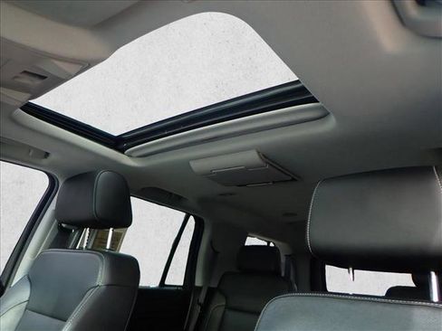 Used 2019 Chevrolet Tahoe Premier image 14