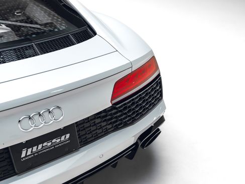Used 2023 Audi R8 V10 performance RWD image 25