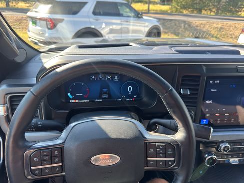 Used 2025 Ford F350 Platinum AWD/4WD image 26