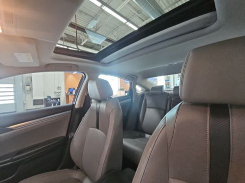 Used 2016 Honda Civic EX-L image 8