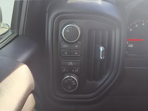 Used 2021 Chevrolet Silverado 1500 Custom Trail Boss w/ LPO, Dark Essentials Package image 8