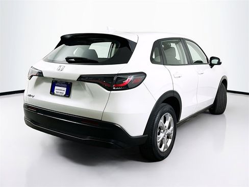 Certified 2024 Honda HR-V LX image 7