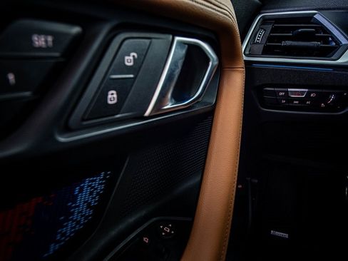 Used 2024 BMW M2 w/ Lighting Package image 31