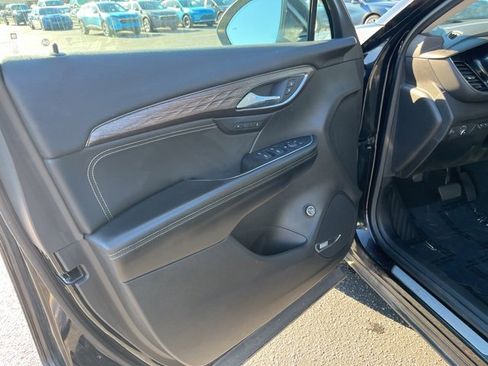 Used 2022 Buick Envision Avenir w/ Technology Package II image 6