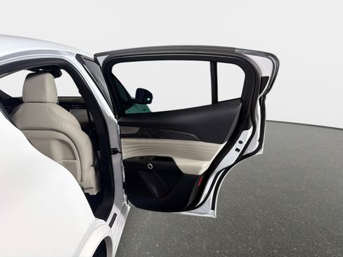 Used 2023 Maserati Grecale Modena image 28