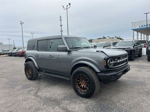 Used 2024 Ford Bronco Outer Banks image 1