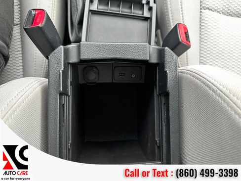 Used 2015 Subaru Forester 2.5i Premium w/ All-Weather Package image 23