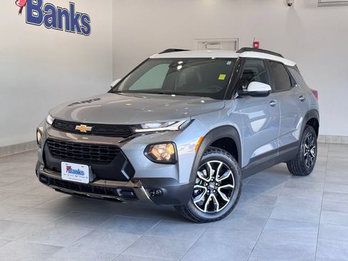 Certified 2023 Chevrolet TrailBlazer ACTIV AWD/4WD image 2