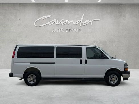 Certified 2025 Chevrolet Express 3500 LT w/ LT Preferred Equipment Group RWD image 17