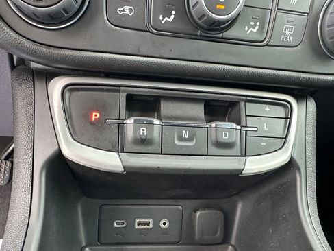 Used 2022 GMC Terrain SLE w/ Driver Convenience Package AWD/4WD image 21