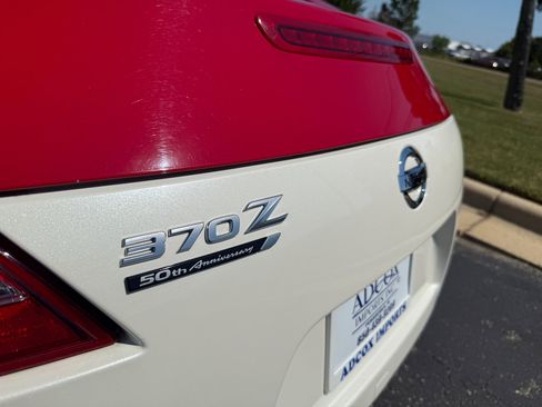 Used 2020 Nissan 370Z Coupe image 9