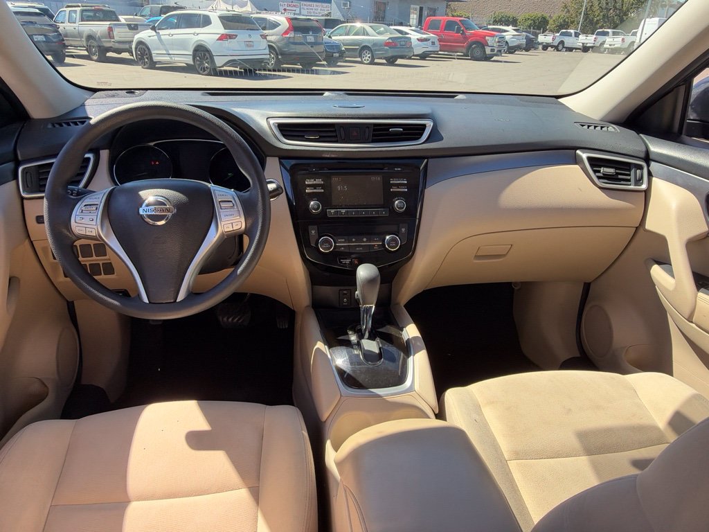 Used 2016 Nissan Rogue SV FWD image 10