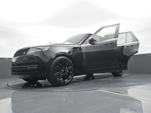 Used 2025 Land Rover Range Rover Long Wheelbase SE AWD/4WD image 28
