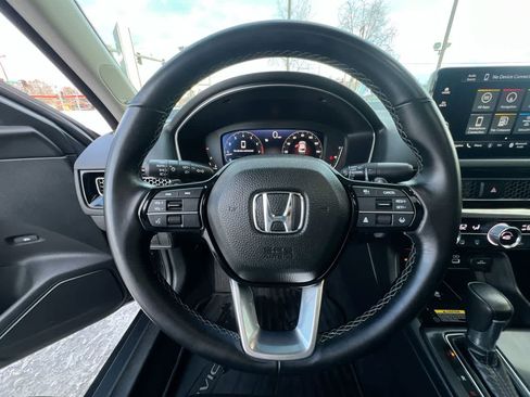 Used 2023 Honda Civic Touring image 14