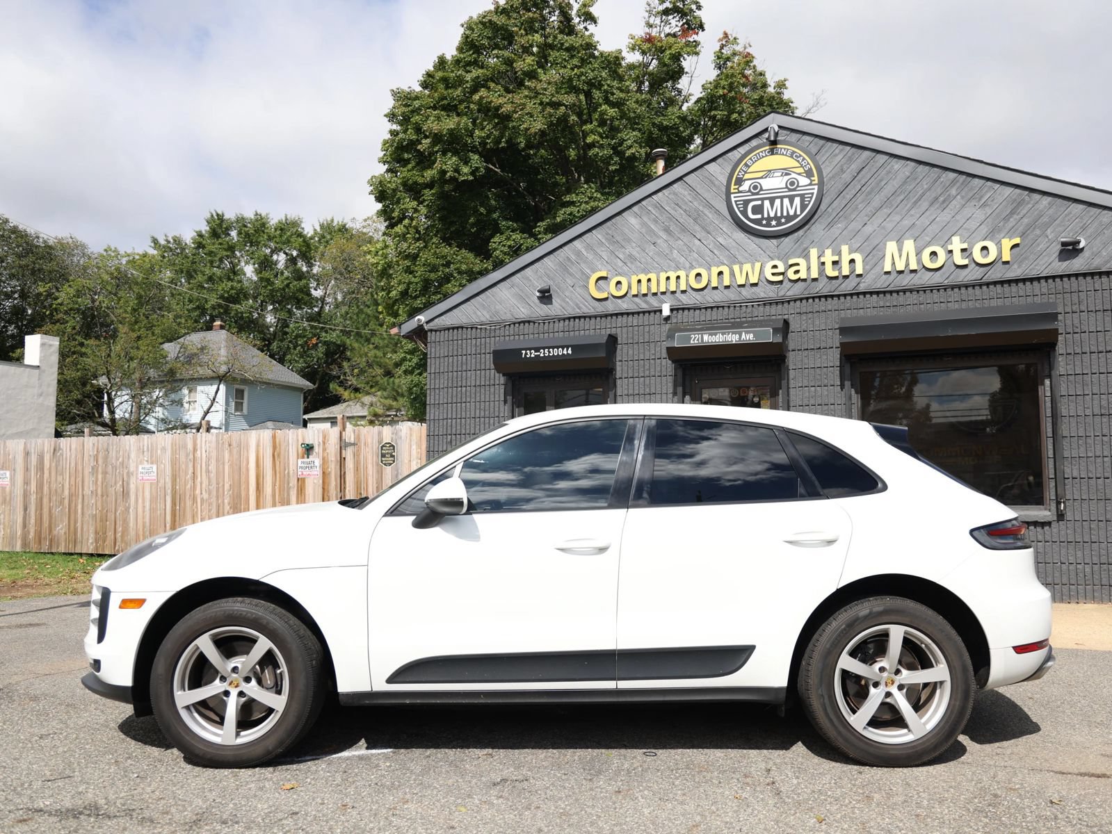 Used 2019 Porsche Macan AWD/4WD image 4