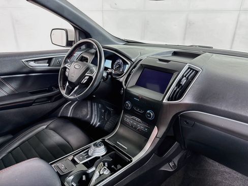 Used 2020 Ford Edge ST-Line w/ Cold Weather Package AWD/4WD image 29