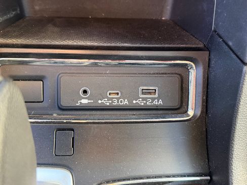 Used 2023 Subaru Ascent Limited image 22