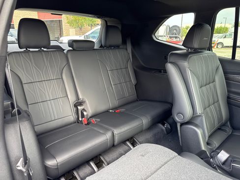 Used 2026 Buick Enclave Avenir w/ Super Cruise Package FWD image 19