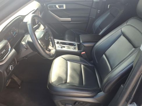 Certified 2023 Ford Explorer XLT w/ Equipment Group 202A AWD/4WD image 14