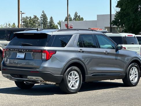 New 2026 Ford Explorer Active w/ Active Comfort Package RWD image 2