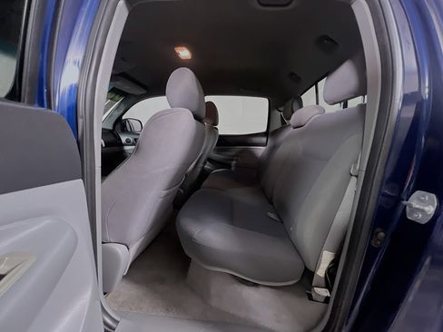 Used 2006 Toyota Tacoma PreRunner image 27