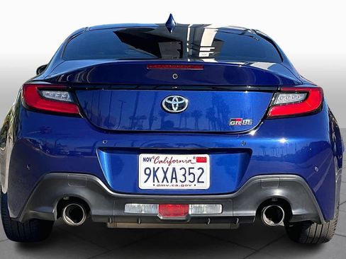 Certified 2023 Toyota GR86 image 5